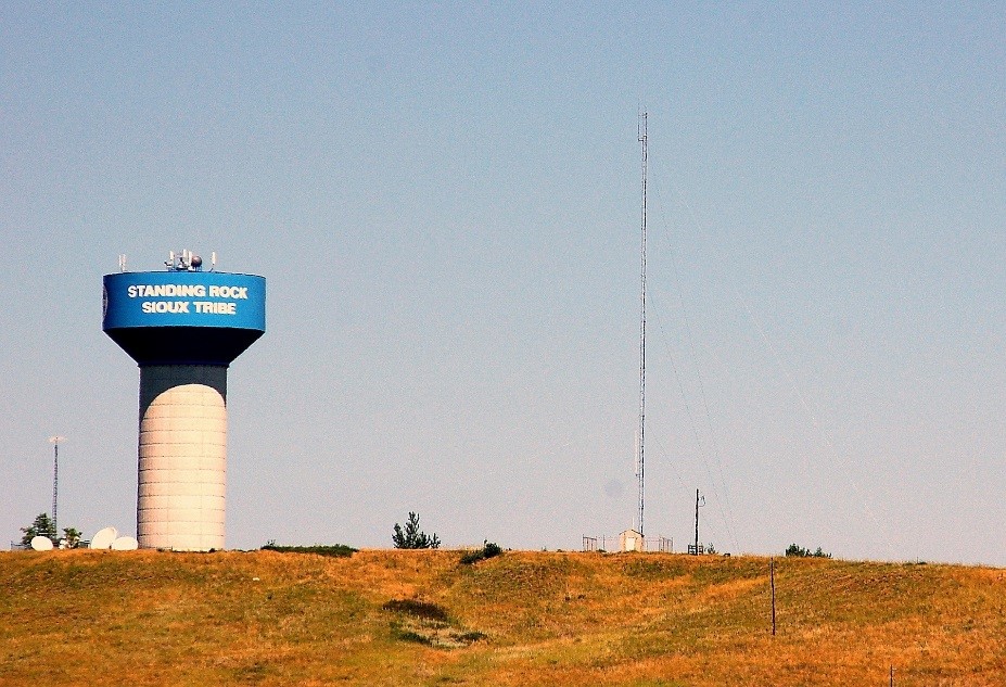 Photo of blue and white water tower