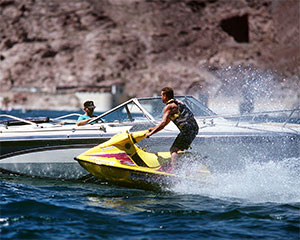 Boating at Lake Mead. Click for full size image.