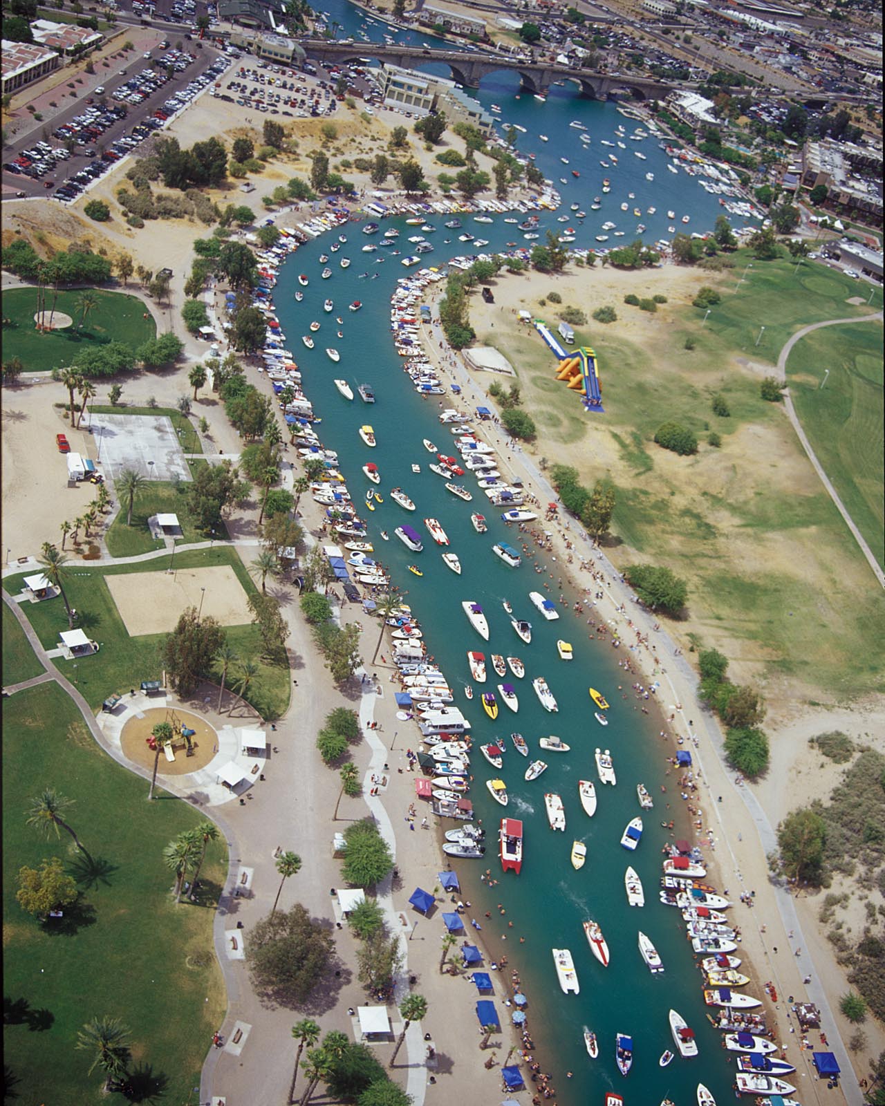 Memorial Day weekend boat traffic on Havasu Channel.