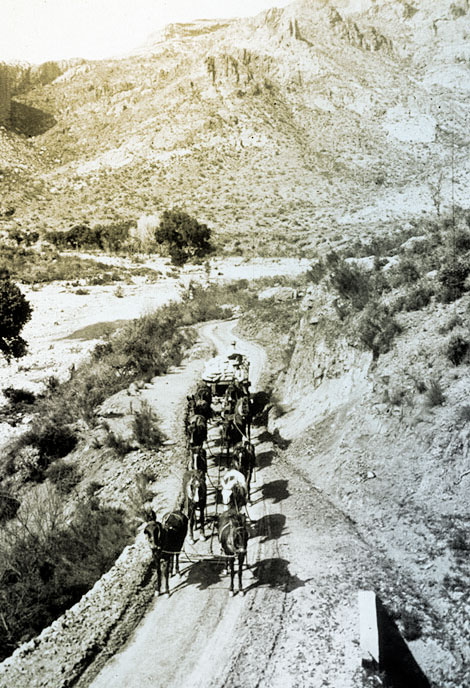 Government freight wagon (previous picture) entering Fish Creek Station, 1907. (Reclamation photograph)