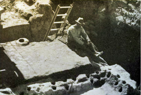 FROM POST HOLES - and other ruins of dwellingsand storage houses - archaeologists find clues to the existence of the Hohokam. Photo from Reclamation ERA magazine.