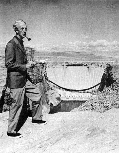 Famous Norman Rockwell, marveling at scenery, said, 'Perhaps I could work some people into it,' referring to his planned painting of glen Canyon Dam. Reclamation Photo, Reclamation ERA Magazine, February 1970.
