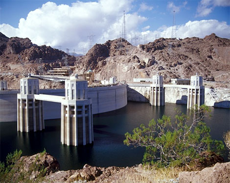 In November 2010, Lake Mead fell to elevation 1081.85, the lowest level ever reached since the lake began filling in 1935. (When full, the reservoir is at elevation 1219 feet above sea level.) (Reclamation photograph)