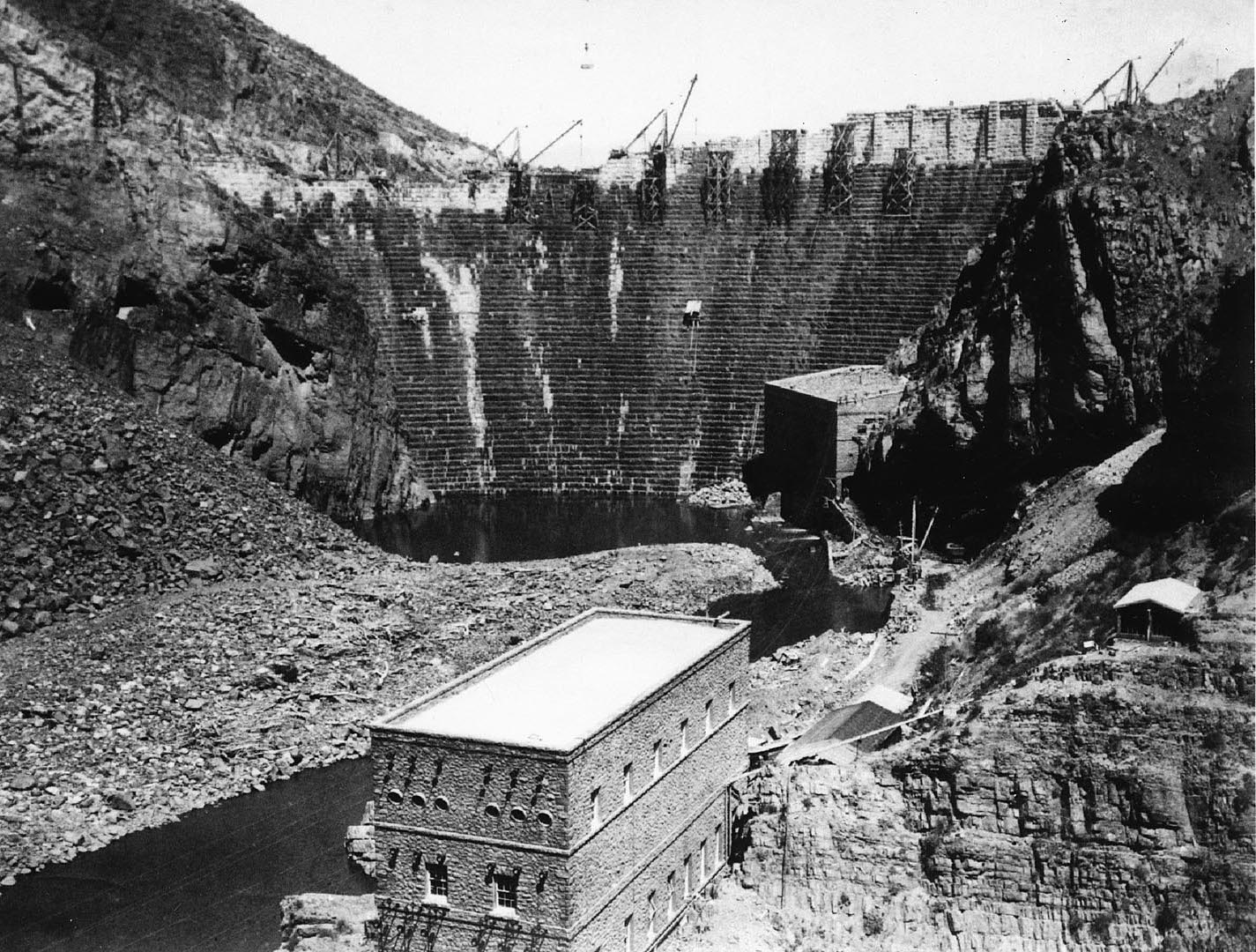 Roosevelt Dam and Powerhouse under construction in 1909