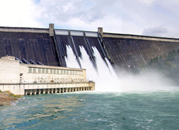 non-interactive image of Shasta Dam at 50,000cfs