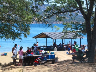 photograph of shade shelter at Acorn Beach; click for larger photo
