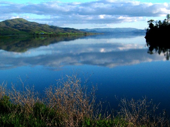 photograph of the North end of the lake; click for larger photo