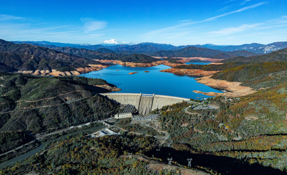Shasta Dam and reservoir