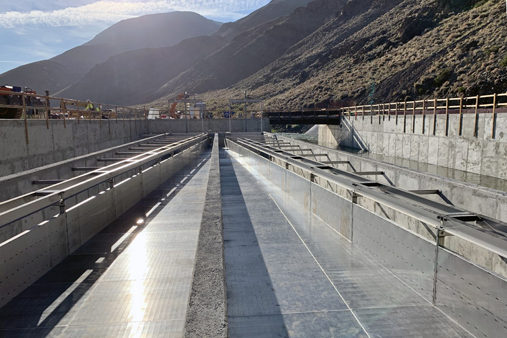 Nation’s largest horizontal fish screen at Derby Dam