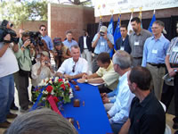 Interactive Photo - click to see a larger view