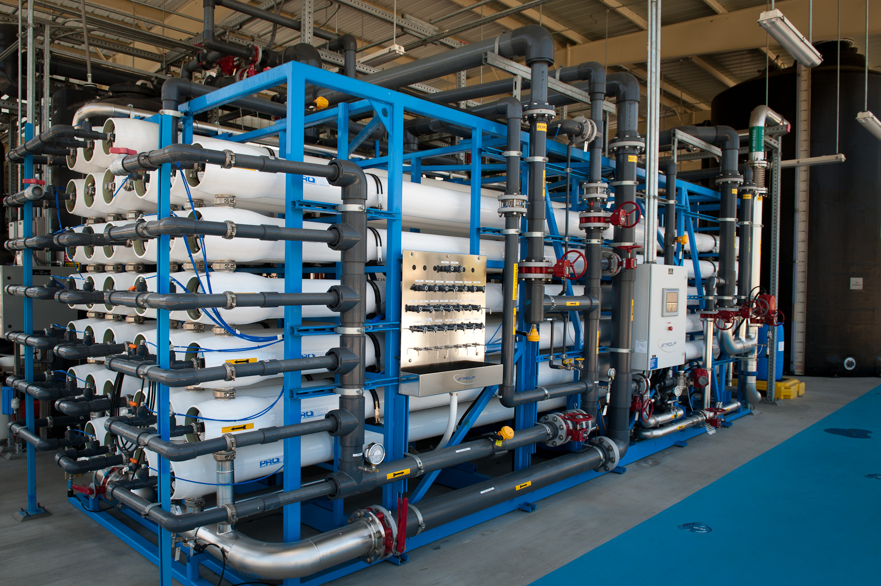 System used in water recycling process.