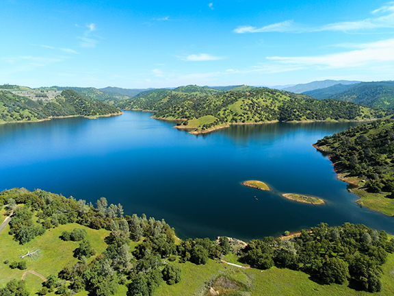 New Melones Lake