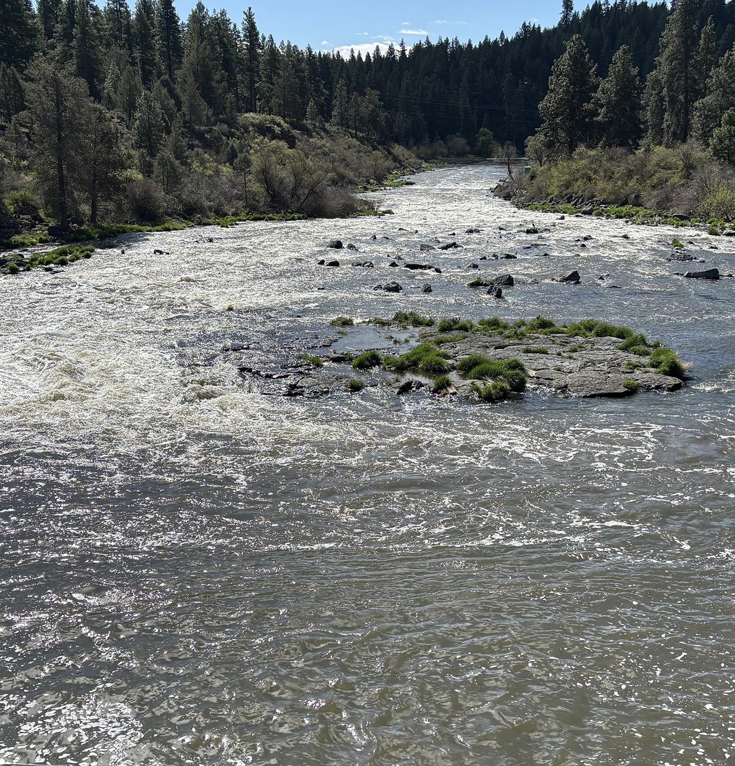 Looking downstream the Klamath River at Keno Dam, Klamath County, Ore.