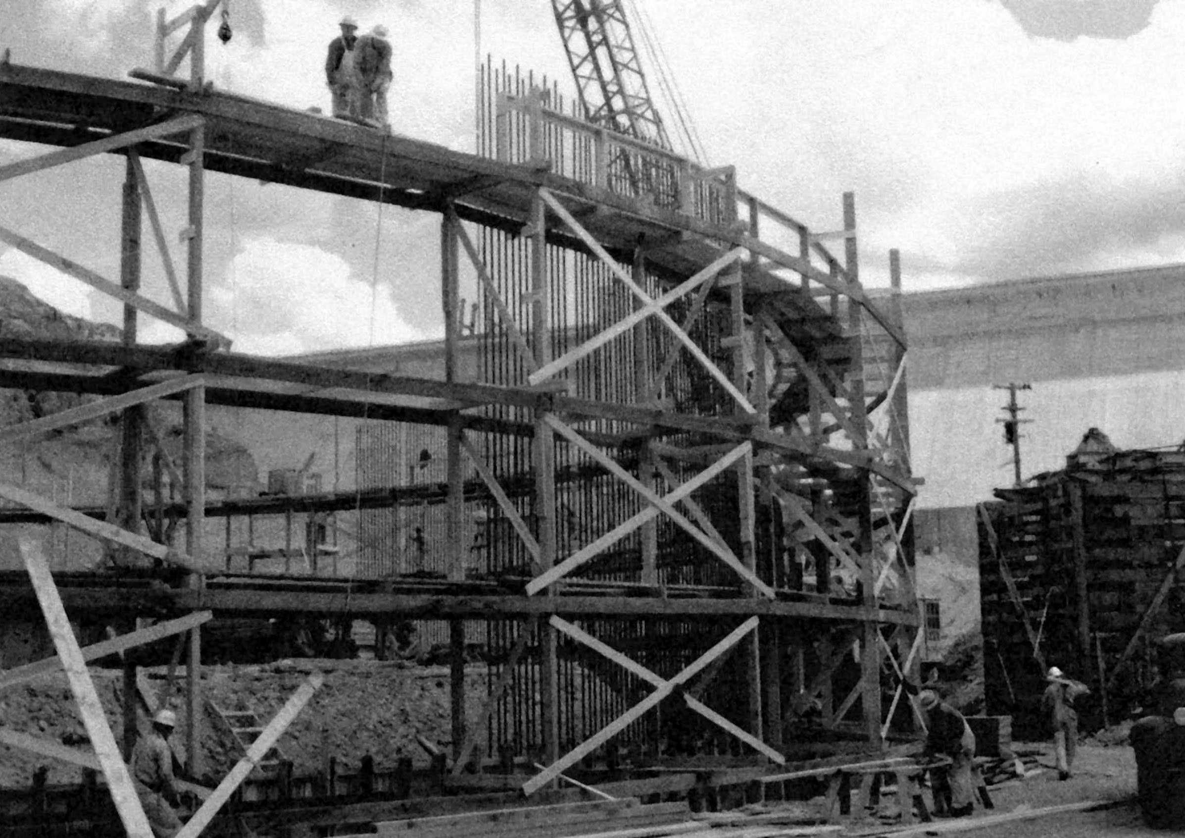 June 2, 1944. Placing re-inforcing steel prior to pouring the concrete at the caison drydock at Grand Coulee Dam.