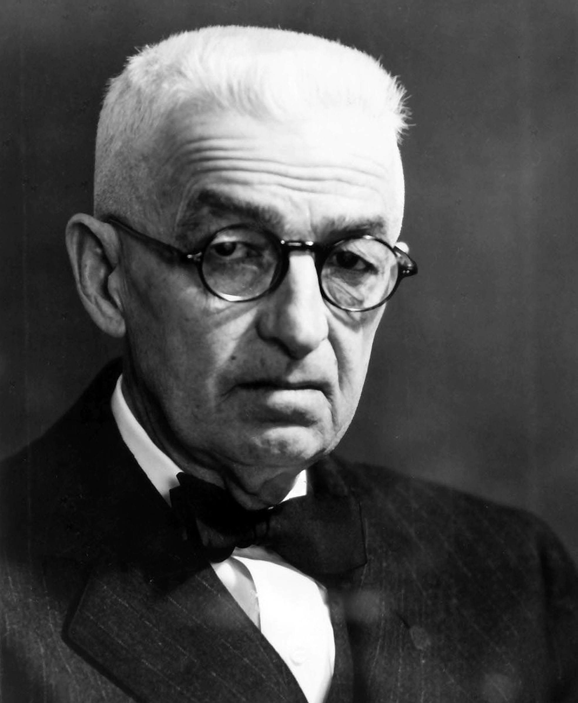 December 22, 1945. Gale Mathews. Abstract and Title Co. was instrumental in securing legislation for the Grand Coulee Dam.