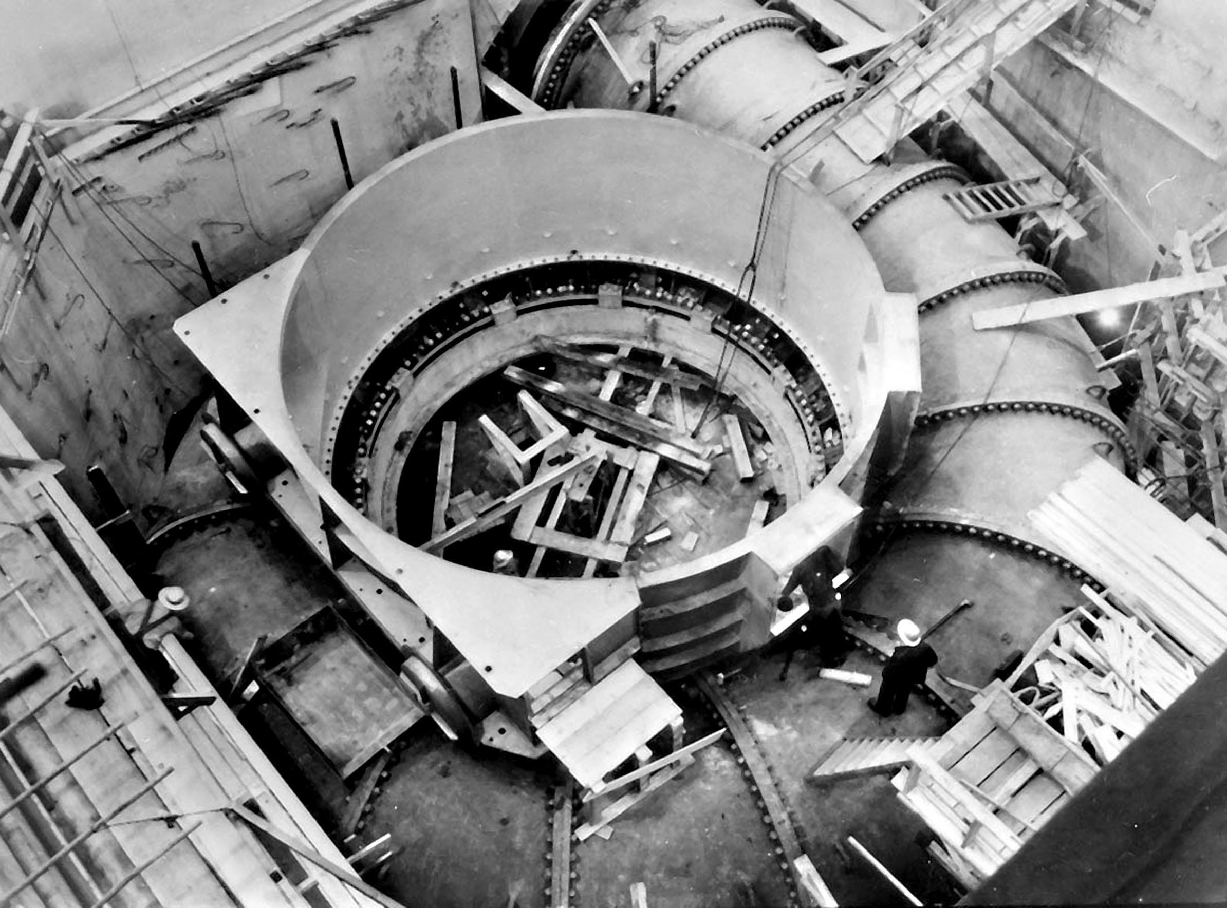 December 4, 1947. Scrollcase ready for concrete in L-9 turbine pit at the west powerhouse of Grand Coulee Dam.