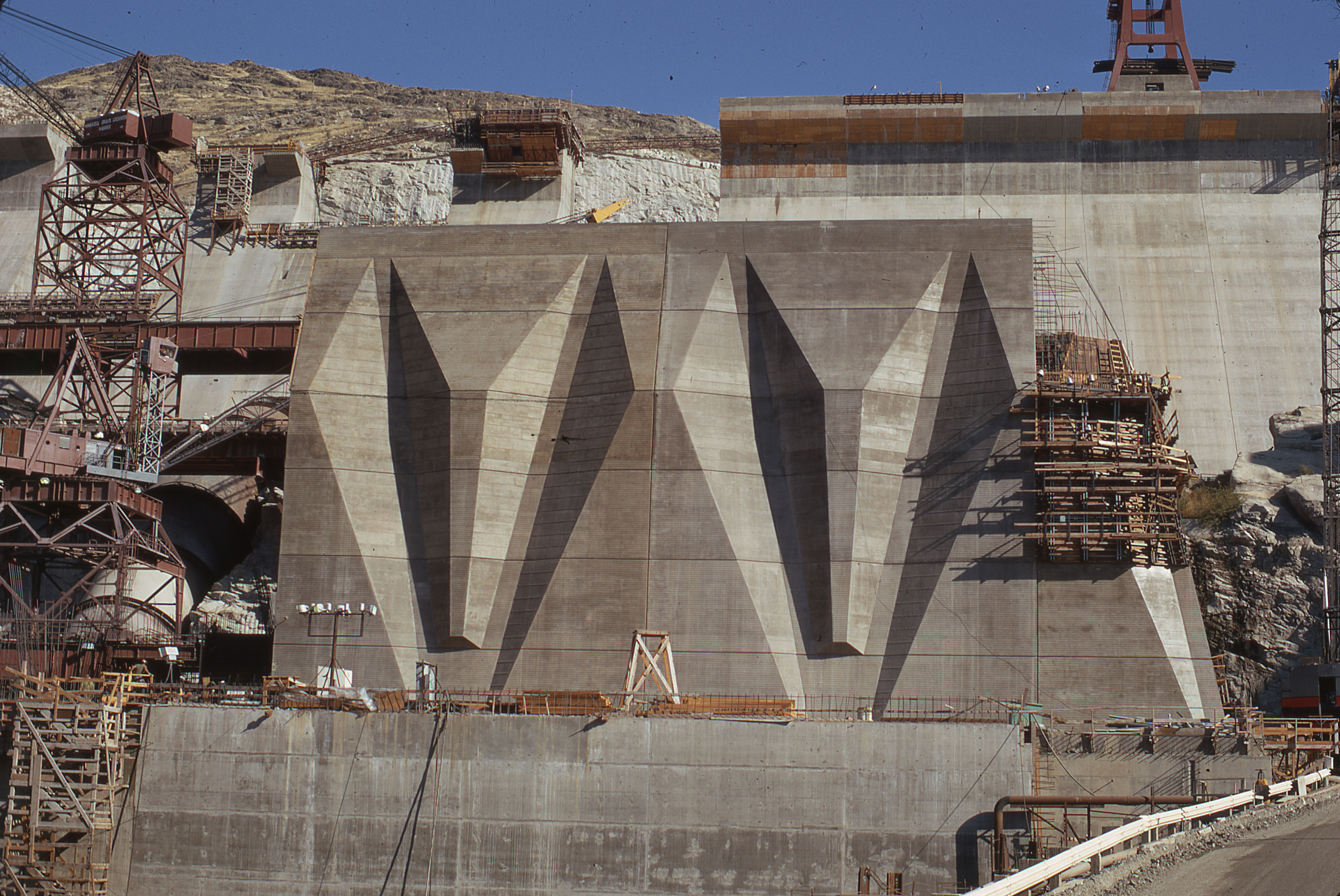 May 5, 1973. Nathaniel Washington Power Plant construction at Grand Coulee Dam