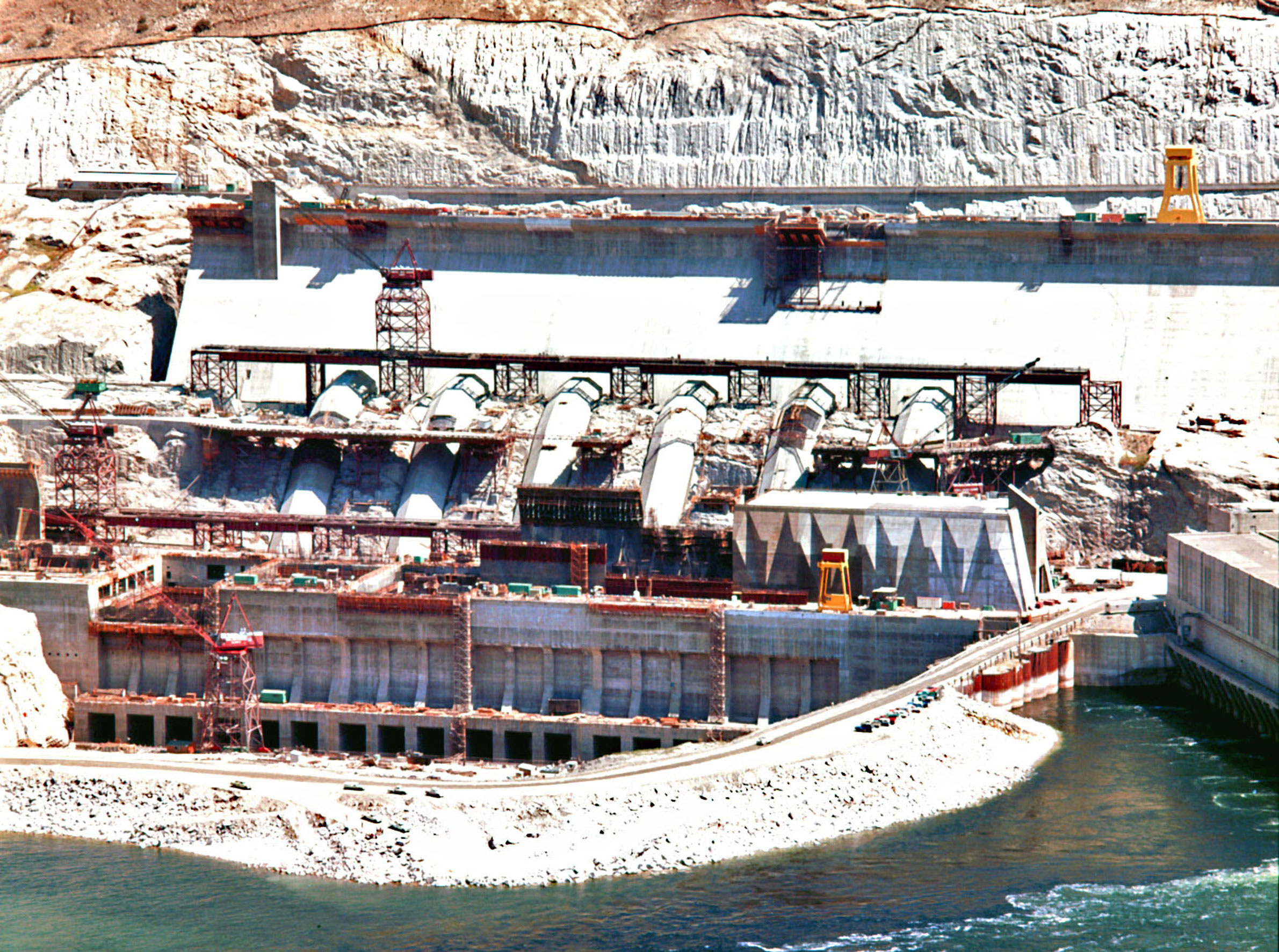 August 2, 1973. Nathaniel Washington Power Plant construction at Grand Coulee Dam.