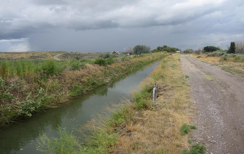 Falls Irrigation District canal below American Falls Dam