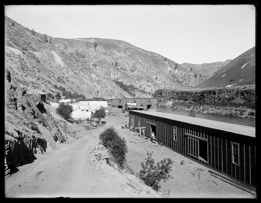 Arrowrock Dam site. Warehouse and barn (before fire)