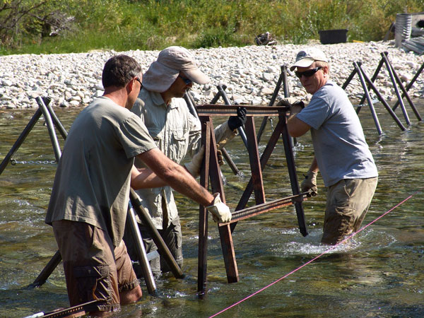 Installing a Weir in the Middle Fork Boise River, 2011