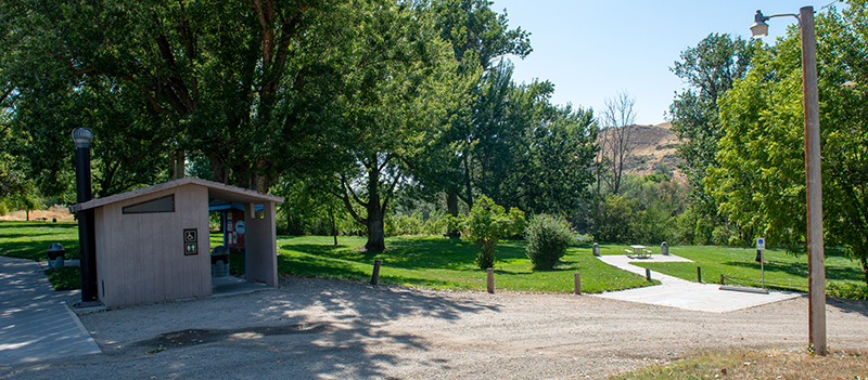 Photo of restrooms at Cobblestone Park