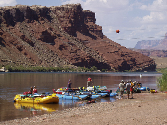 Rafters at Lees Ferry prepare for trip through the Grand Canyon