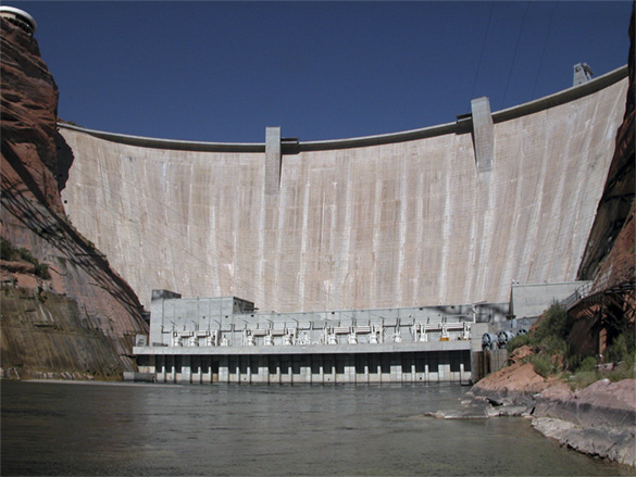 Glen Canyon Dam, Powerplant and transformer deck