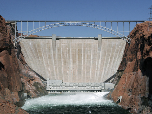 Glen Canyon Dam with all four jet tubes open during March 2006 high-flow experiment
